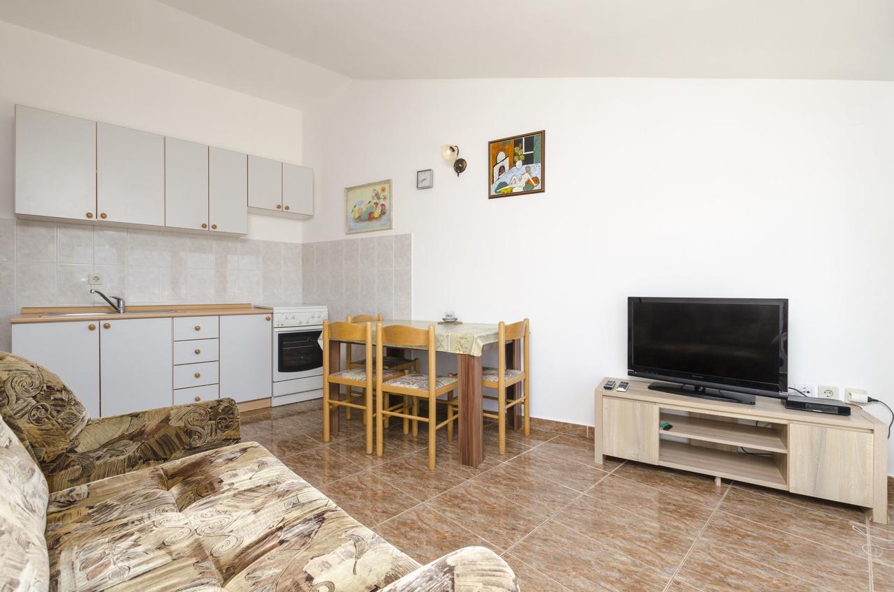 Apartments Mirko Primošten Екстериор снимка